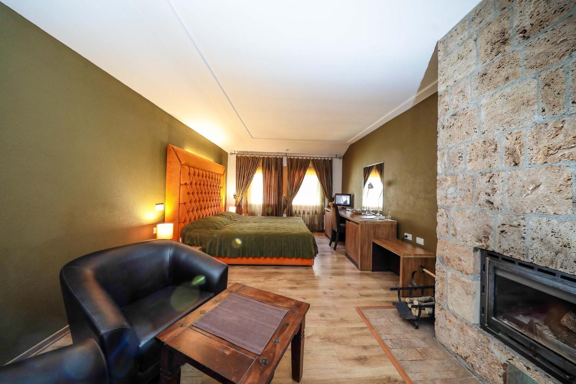 Hotel Carshia E Jupave Gjakova Экстерьер фото