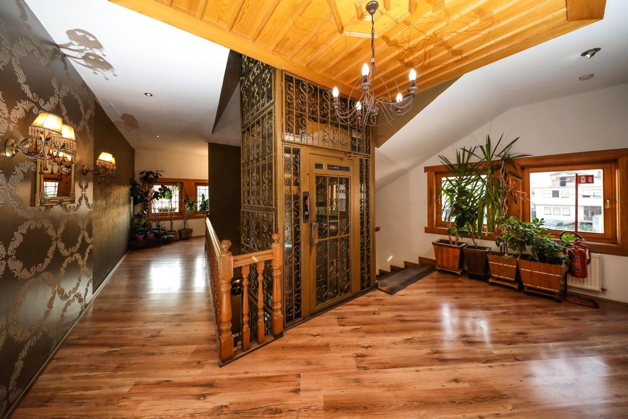 Hotel Carshia E Jupave Gjakova Экстерьер фото